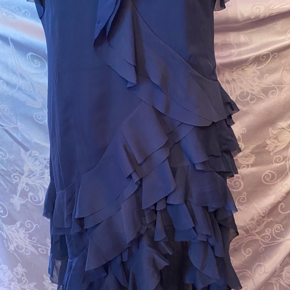 Dress - Picture 3 of 5